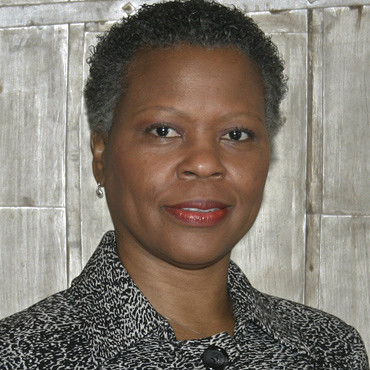 Maxine Swayne300